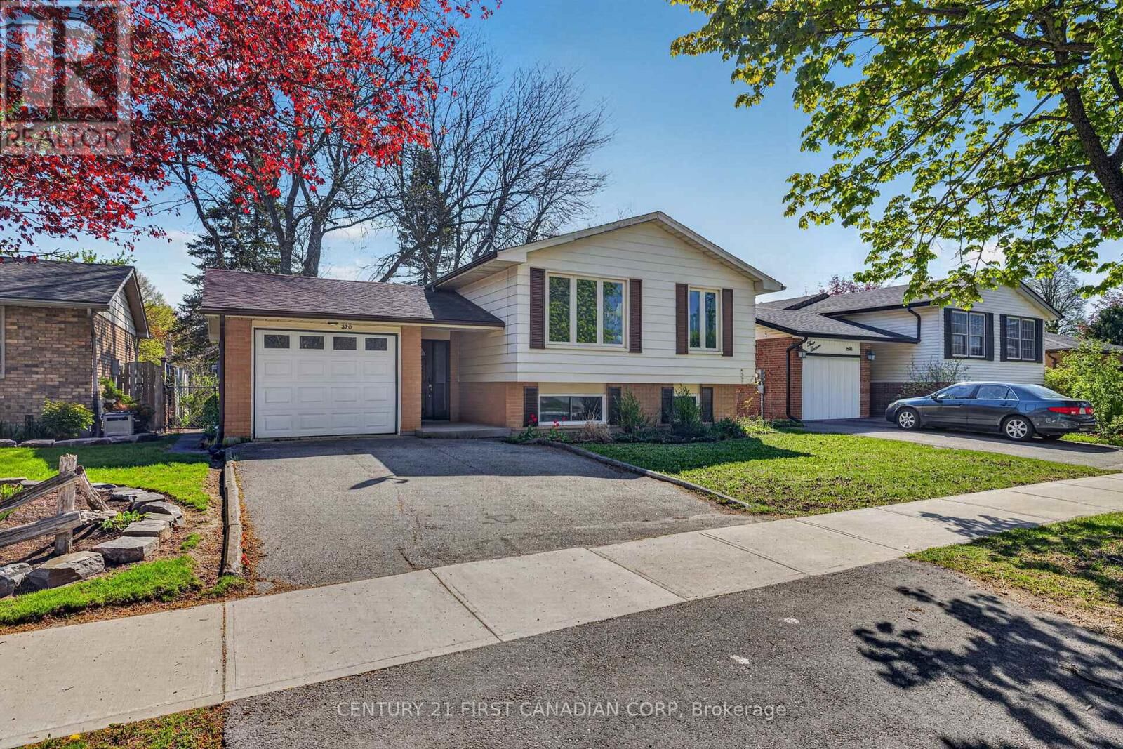 Property Photo:  320 Blue Forest Drive  ON N6G 3K3 