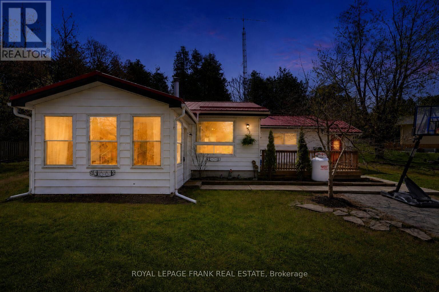 Property Photo:  28 South Bayou Road  ON K0M 1N0 