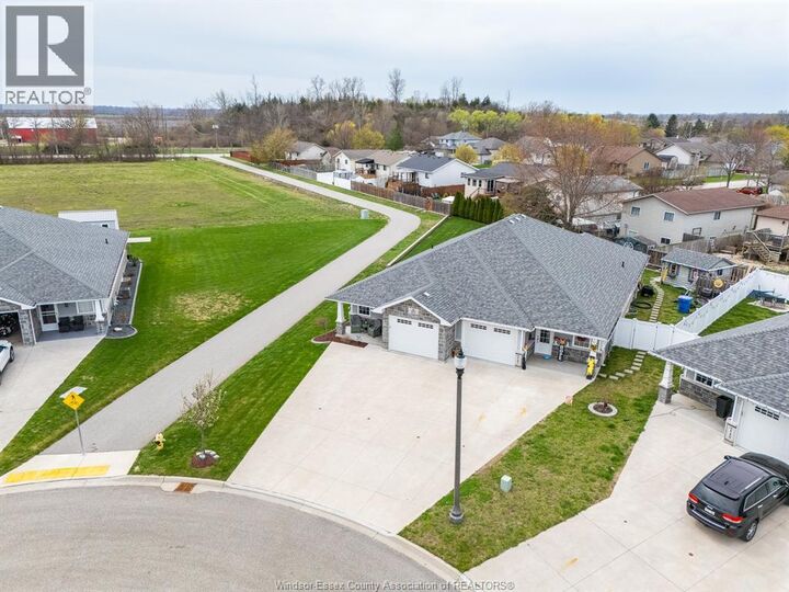 Property Photo:  145 Meadowview Avenue  ON N9V 0E9 