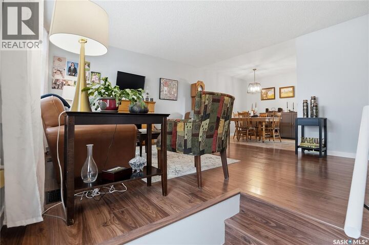 Property Photo:  95 Schneider Crescent  SK S4R 7R6 
