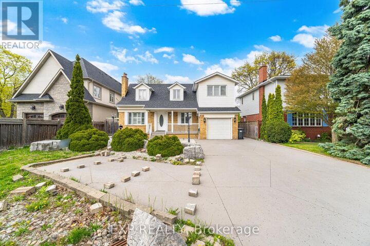 Property Photo:  2065 Westfield Drive  ON L4Y 1P2 