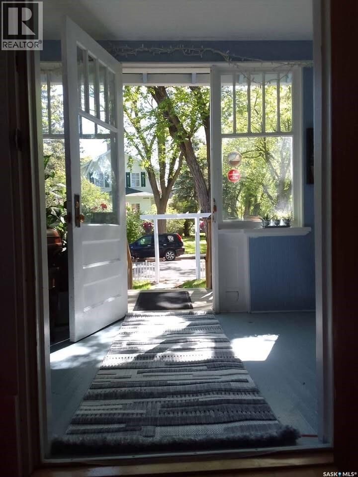 Property Photo:  2140 Montague Street  SK S4T 3J9 