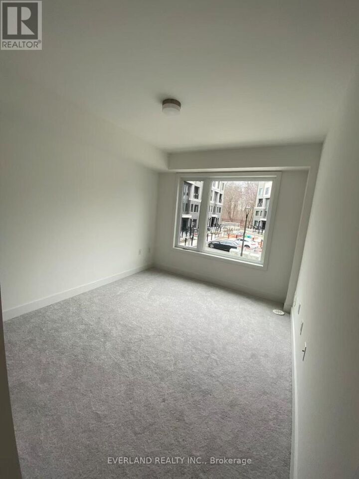 Property Photo:  3476 Widdicombe Way 28  ON L5L 0B8 