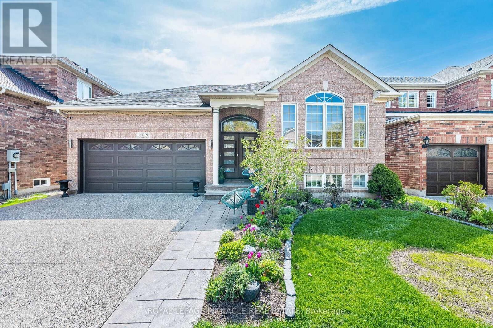 Property Photo:  2368 Foxhole Circle  ON L6M 4X4 