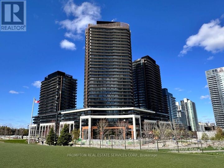 Property Photo:  75 Billes Heights 642  ON M2K 0J8 