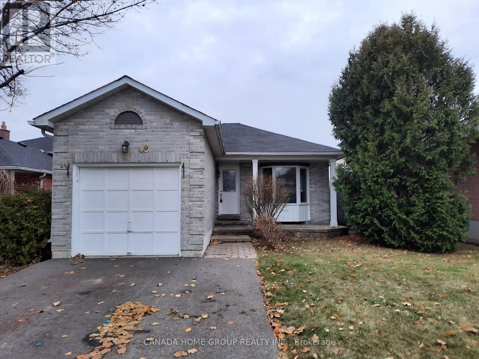 Property Photo:  48 Pae Drive  ON L4N 7N8 