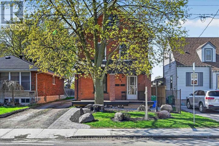 Property Photo:  201 Romaine Street  ON K9J 2C3 