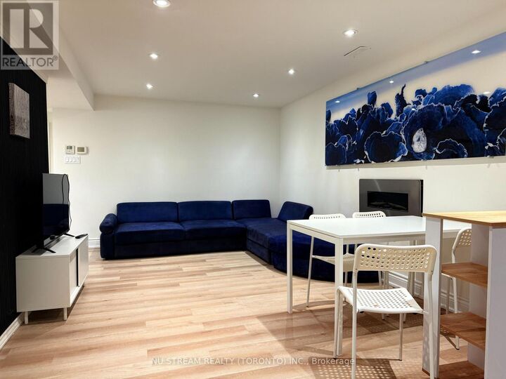 Property Photo:  45 Henricks Road  ON L3T 5J2 