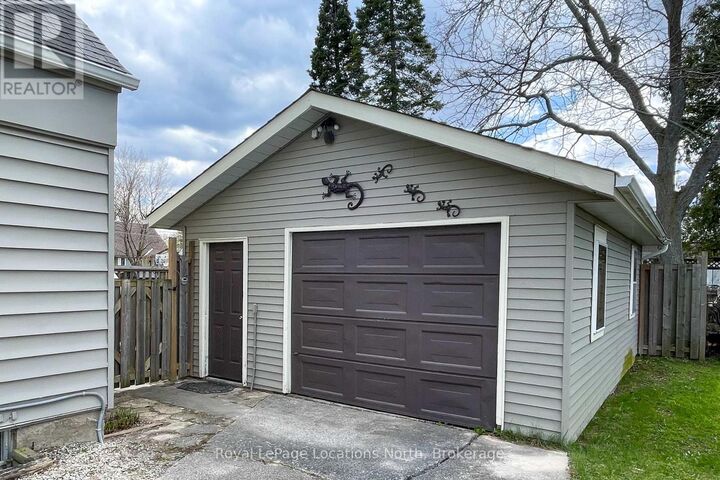 Property Photo:  238 Trowbridge Street West  ON N4L 1M9 