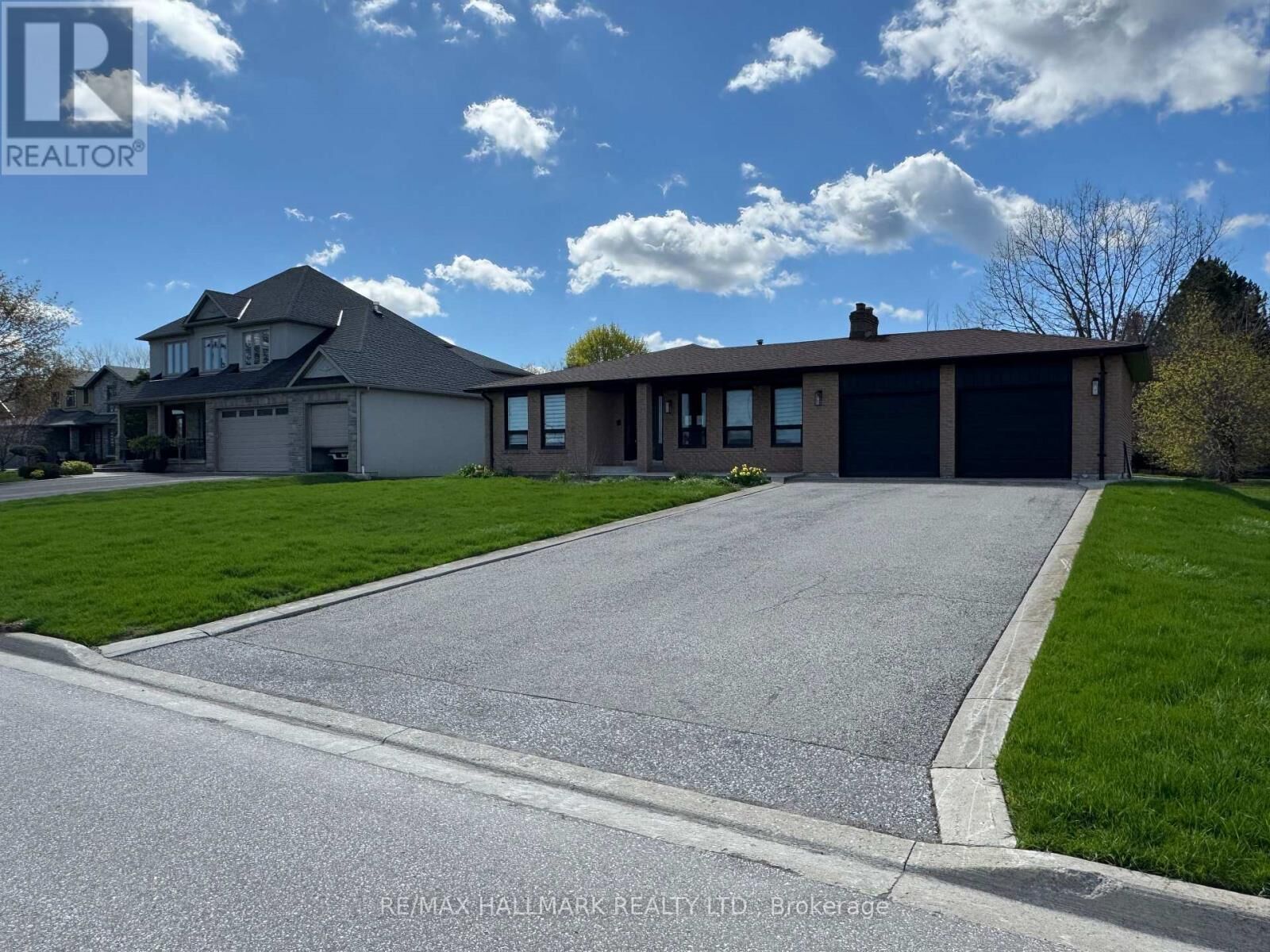Property Photo:  17 Janet Avenue  ON L0G 1N0 