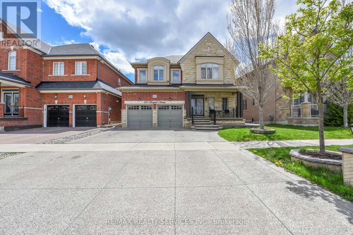 Property Photo:  567 South Dougall Avenue East  ON L7C 3Z4 