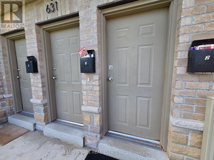 Property Photo:  631 Bloor Street 2  ON L1H 3N4 
