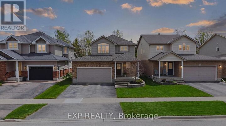 Property Photo:  59 Sugar King Drive  ON N3B 3N8 