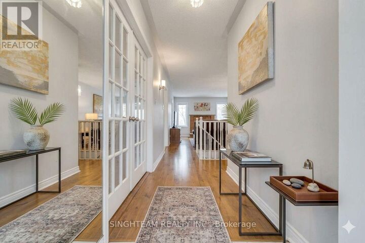 Property Photo:  85 Cityview Circle  ON L4N 7V1 