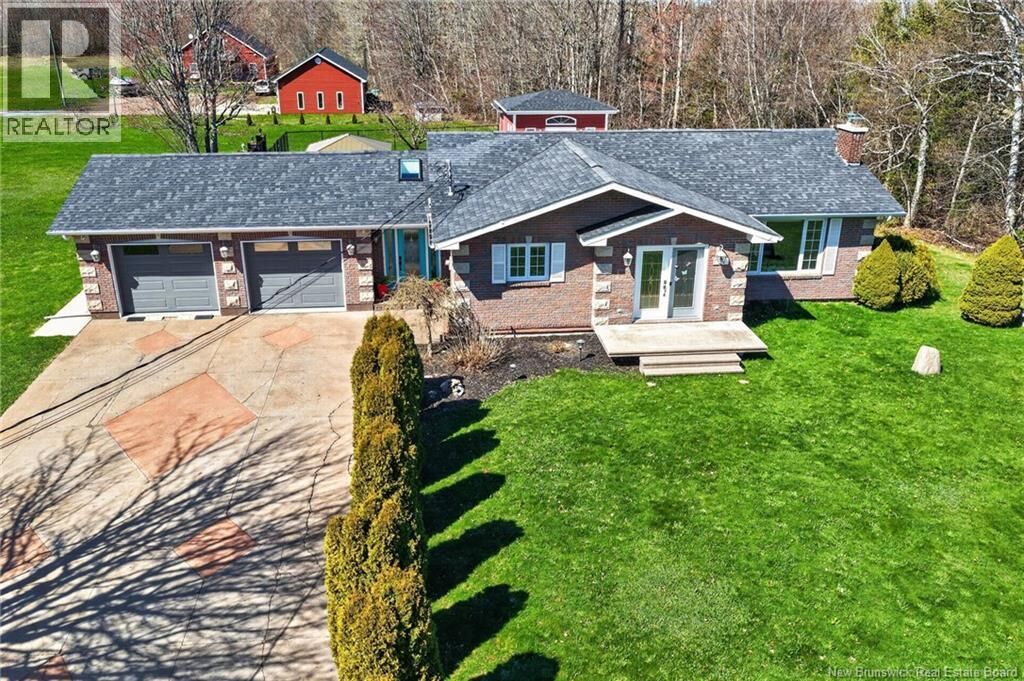 Property Photo:  194 Trois-Ruisseaux  NB E4N 2C1 