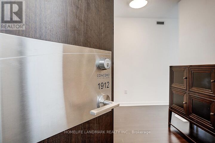 Property Photo:  38 Dan Leckie Way 1912  ON M5V 2V6 