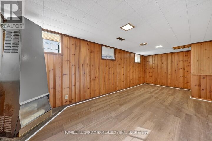 Property Photo:  146 Oriole Street  ON L1H 6Y6 