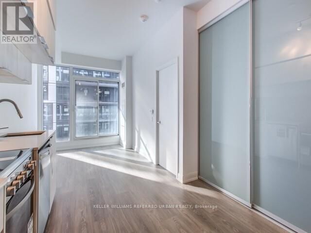 Property Photo:  181 Dundas Street East 3601  ON M5A 0N5 