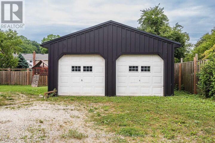 Property Photo:  331 Erie Street  ON N5L 1E4 