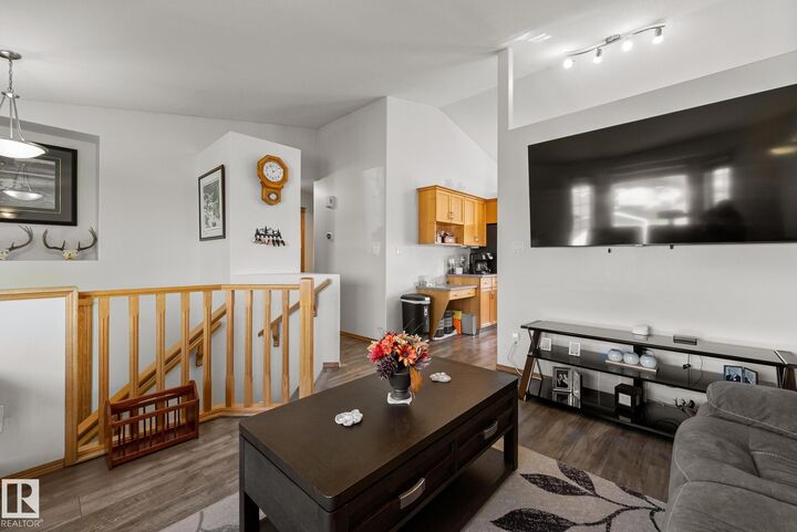 Property Photo:  4105 75 Street  AB T4V 3W4 