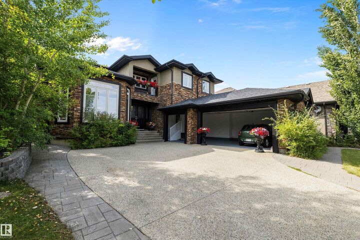 Property Photo:  19 Oak Point  AB T8N 7H2 