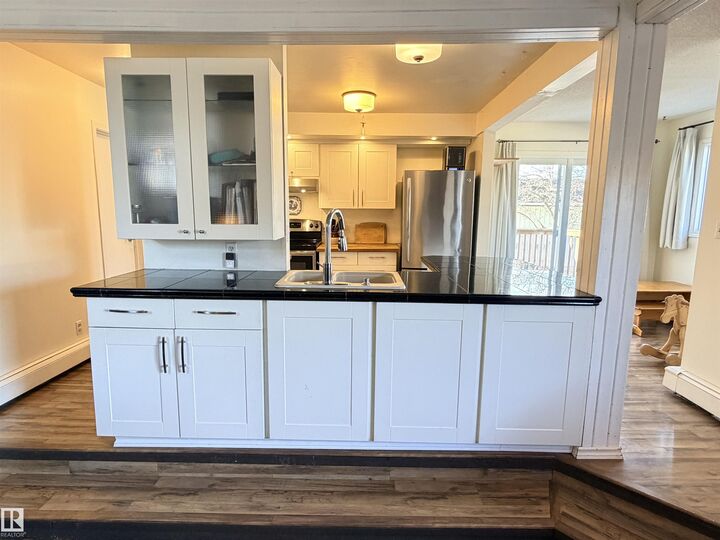 Property Photo:  10248 109 Avenue  AB T7P 1H1 