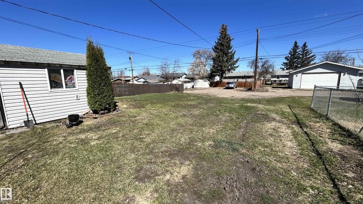 Property Photo:  5411 51 Avenue  AB T9N 1Z9 