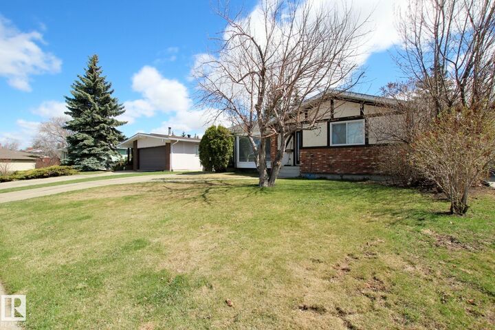Property Photo:  3539 104 Street NW  AB T6J 2J8 