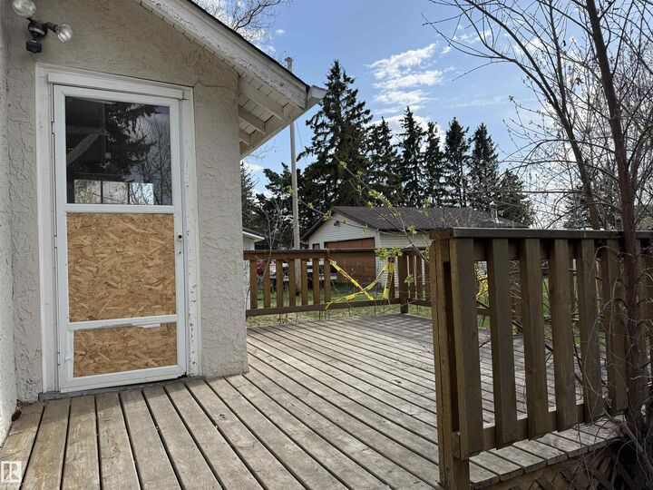 Property Photo:  4818 52 Street  AB T0C 2P0 