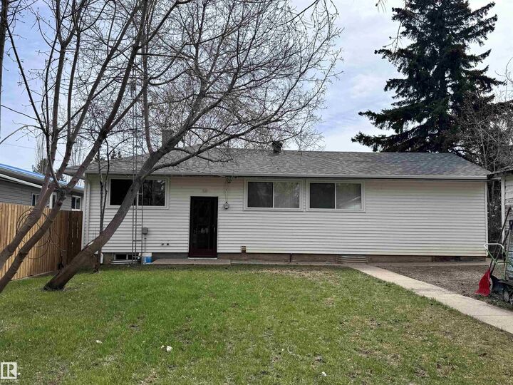Property Photo:  5232 49 Street  AB T0B 4R0 