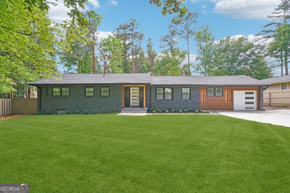 Property Photo:  5170 Chamblee Dunwoody Road  GA 30338 