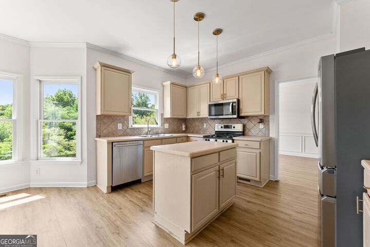 Property Photo:  8455 Woodland View Drive  GA 30506 