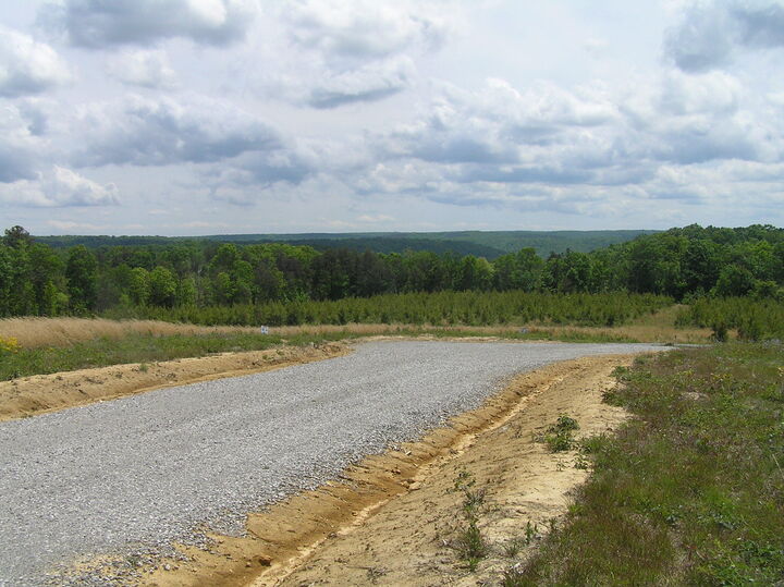 Property Photo:  