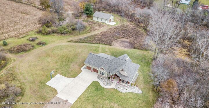 Property Photo:  2005 N Meridian Road  MI 48866 