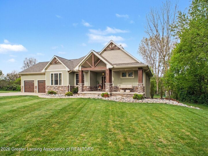 Property Photo:  2005 N Meridian Road  MI 48866 