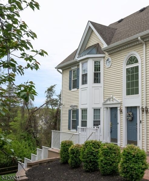 Property Photo:  136 Arbor Way  NJ 08876 