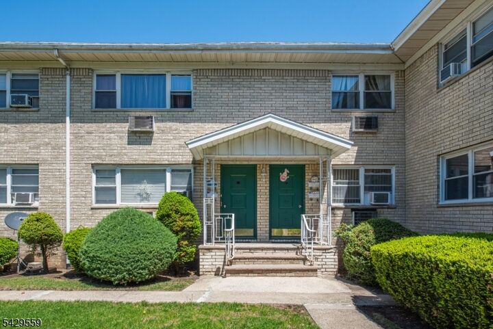 Property Photo:  20 Halsey Ave 6  NJ 07508 