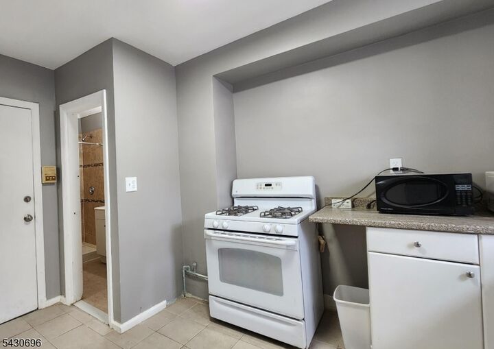 Property Photo:  423 2nd St  NJ 07302 