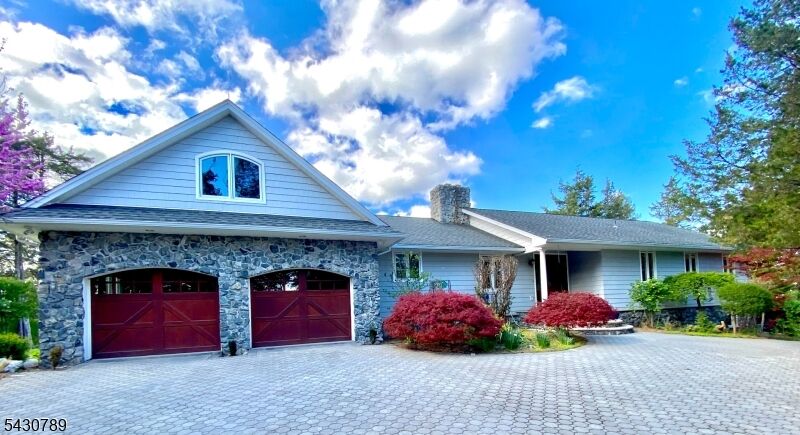 Property Photo:  35 Ski Hill Dr  NJ 07921 