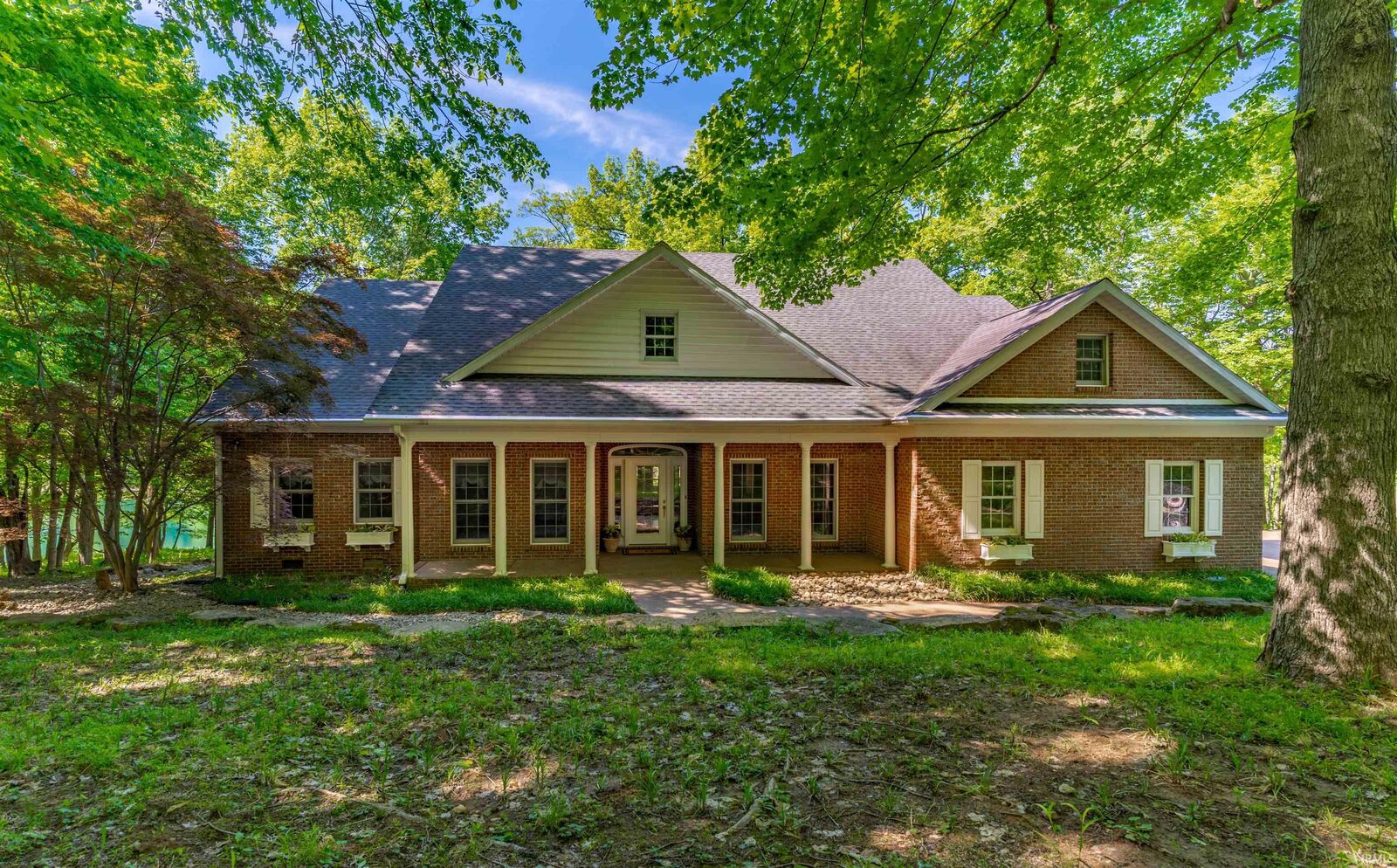 Property Photo: 1288 Hunter Boulevard IN 47601