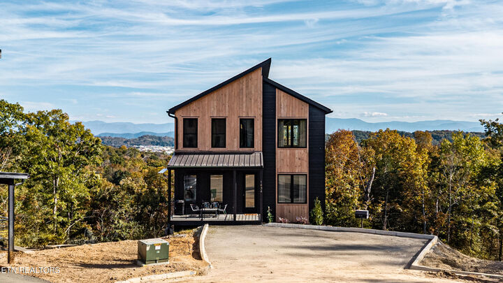 Property Photo:  1434 Reedmont Way  TN 37876 