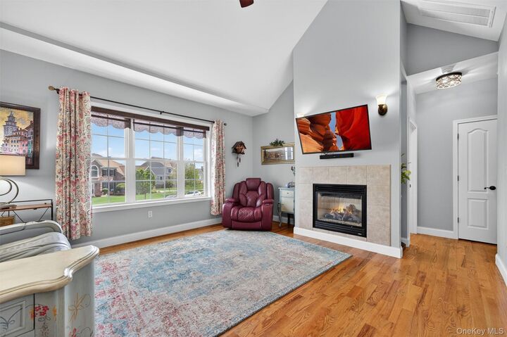 Property Photo:  7 Deangelis Drive  NY 10950 