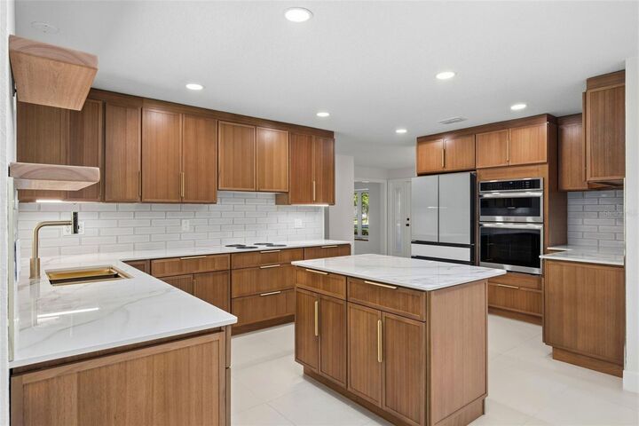 Property Photo:  1109 Duncan Drive  FL 32708 