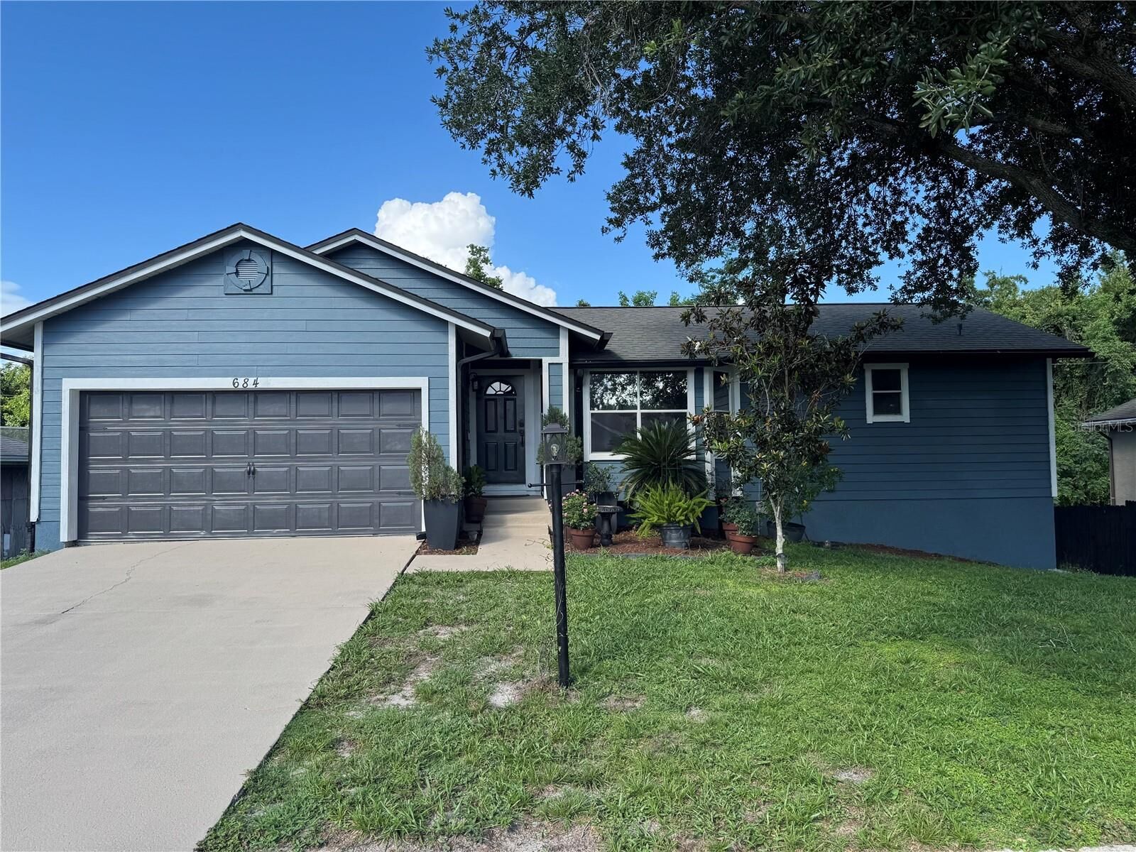 Property Photo: 684 Crows Bluff Lane FL 32773