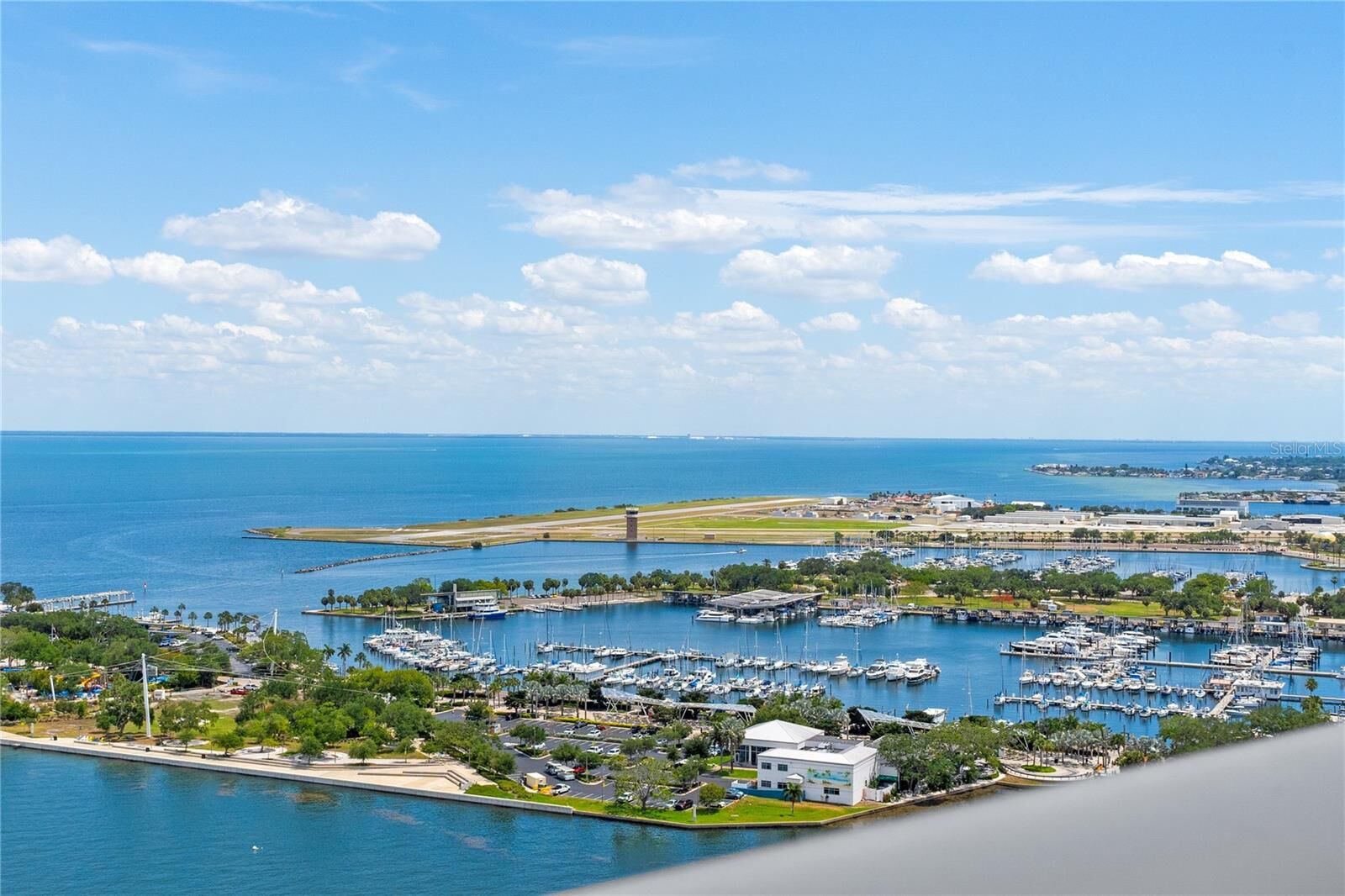 Property Photo:  400 Beach Drive NE 2605  FL 33701 