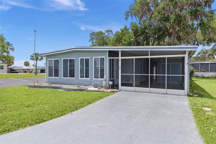 Property Photo:  30 Riverview Drive  FL 34731 