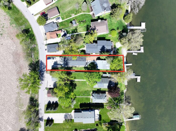 Property Photo:  W944 Shorewood Dr  WI 53120 
