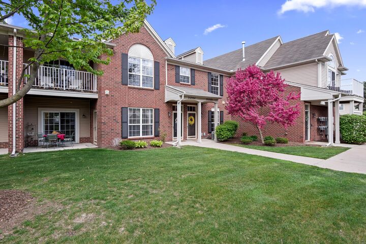 Property Photo:  26984 Carrington Place  MI 48045 