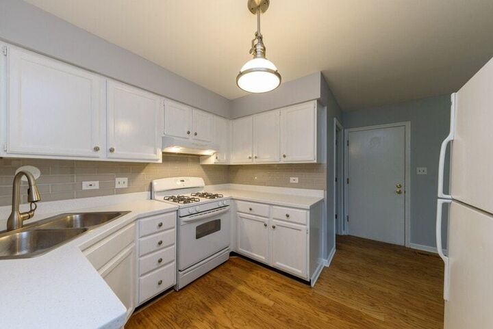 Property Photo:  66 Stonington Drive S 114  IL 60074 