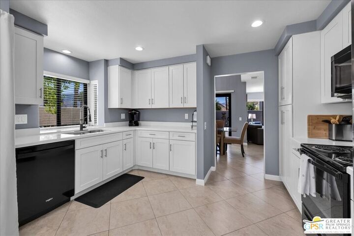 Property Photo:  230 Canyon Circle  CA 92264 
